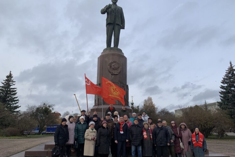 Калининградские коммунисты почтили память Калинина Михаила Ивановича